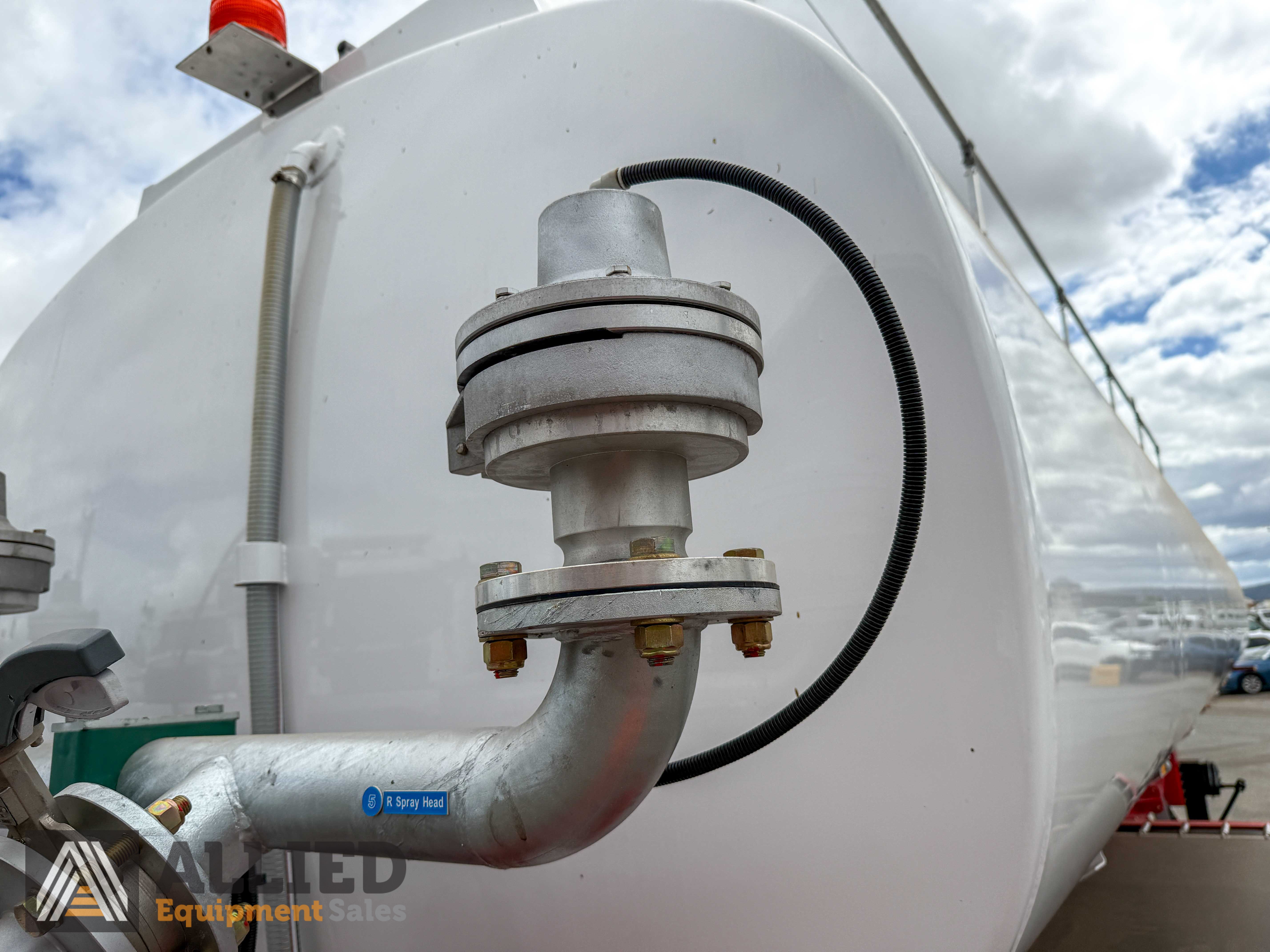 NEW 2025 JAMIESON TRI AXLE WATER TANKER TRAILER
