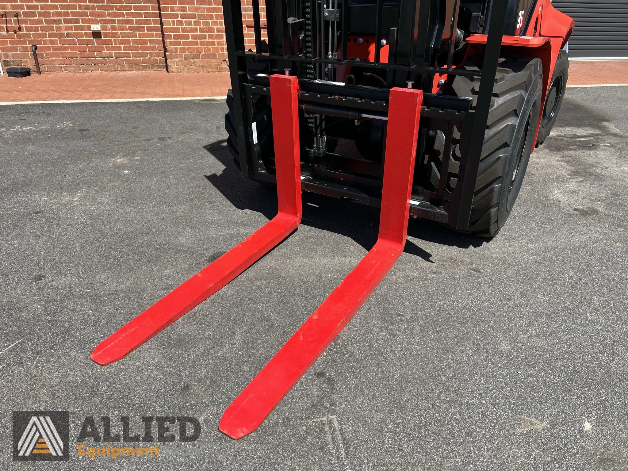 2022 REDLIFT CPCD35-XW33C-RT4 DIESEL ROUGH TERRAIN FORKLIFT