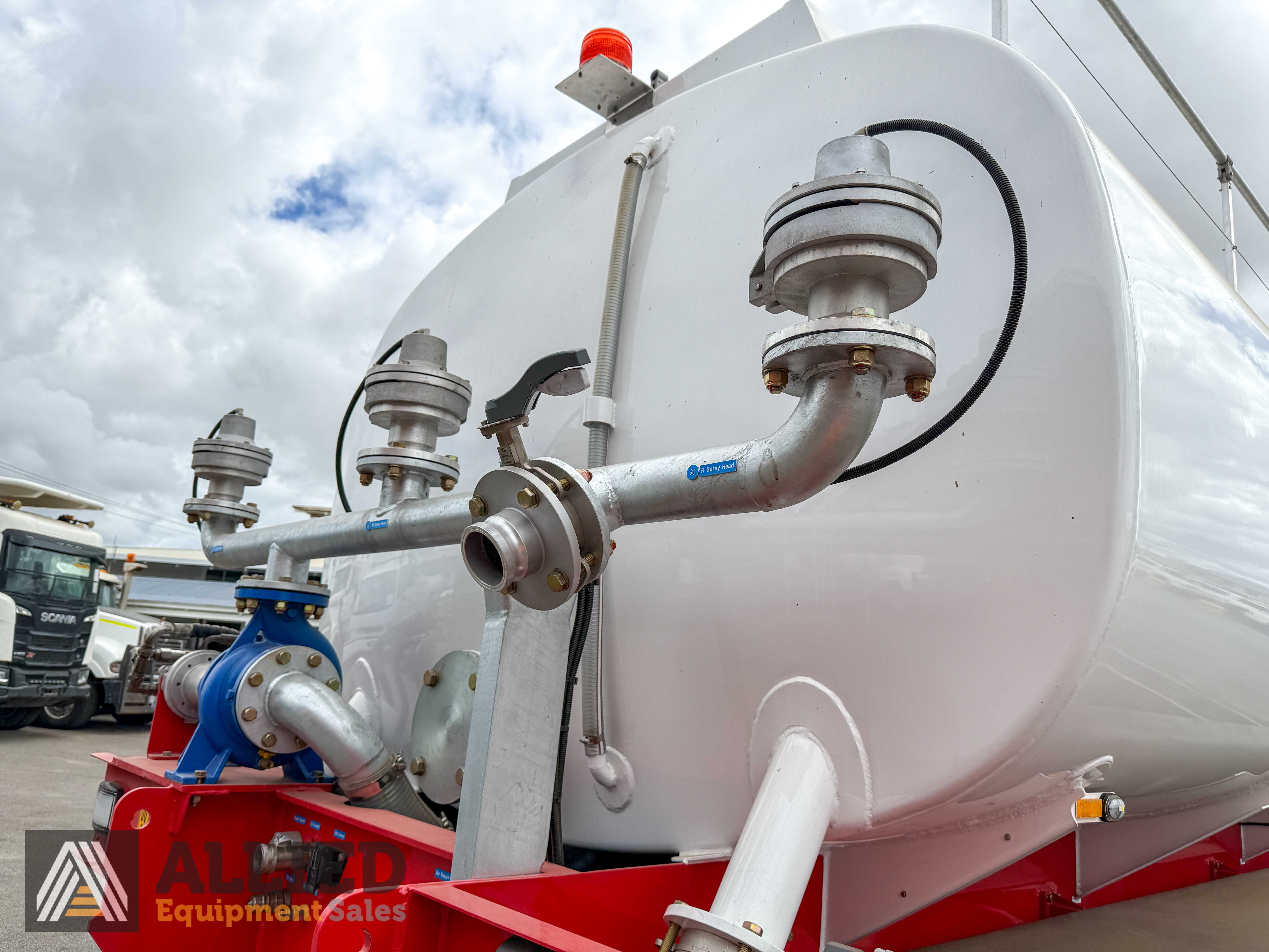 NEW 2025 JAMIESON TRI AXLE WATER TANKER TRAILER