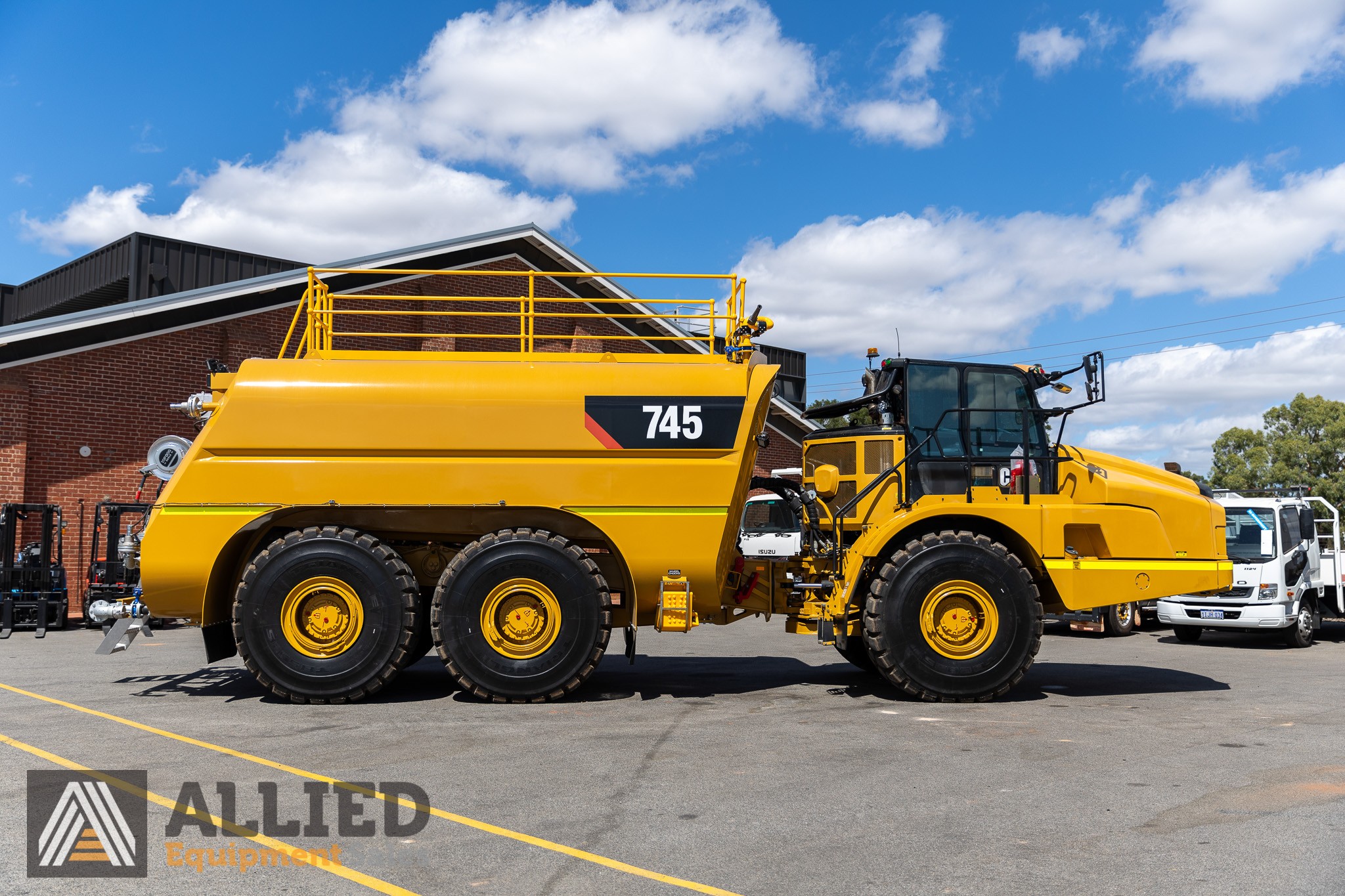CATERPILLAR 745 ARTICULATED WATER CART C/W NEW BWF WATER MODULE