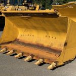 GP BUCKET WITH TEETH TO SUIT A CAT 966/972 WHEEL LOADER