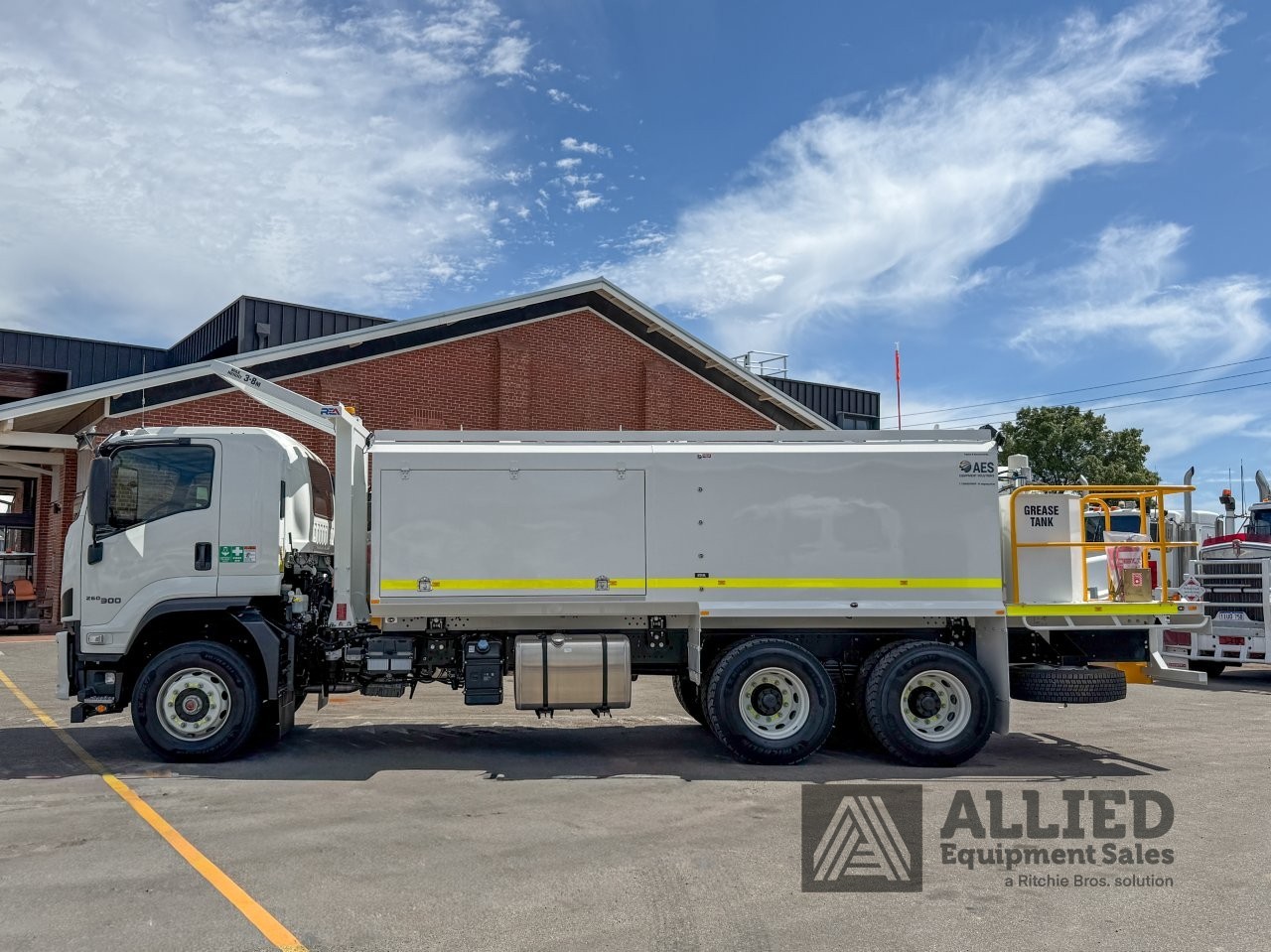2025 ISUZU FVZ260-300 6X4 (MLWB) SERVICE TRUCK C/W AES 7000 SERVICE MODULE