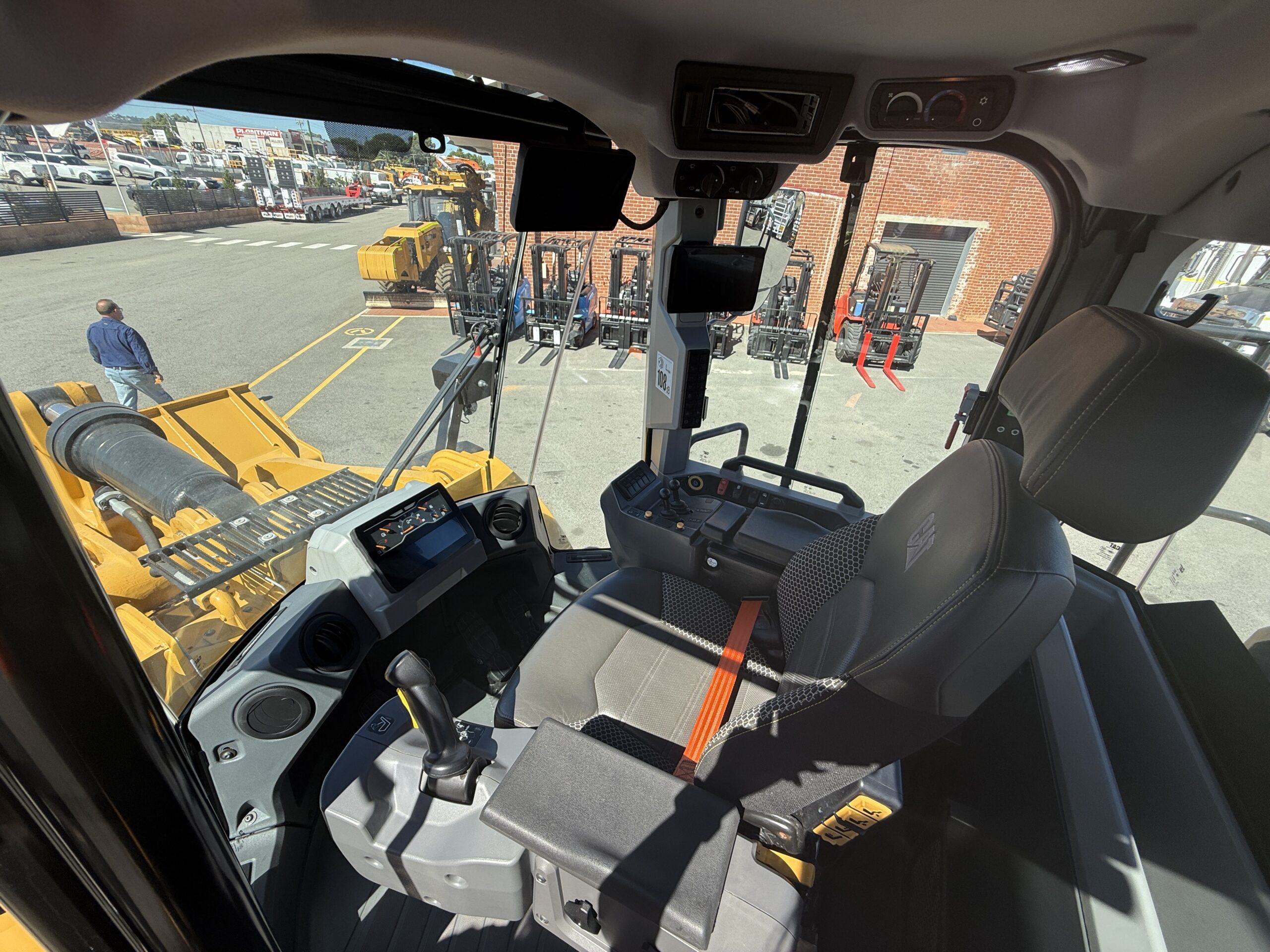 2022 CATERPILLAR 972NG WHEEL LOADER