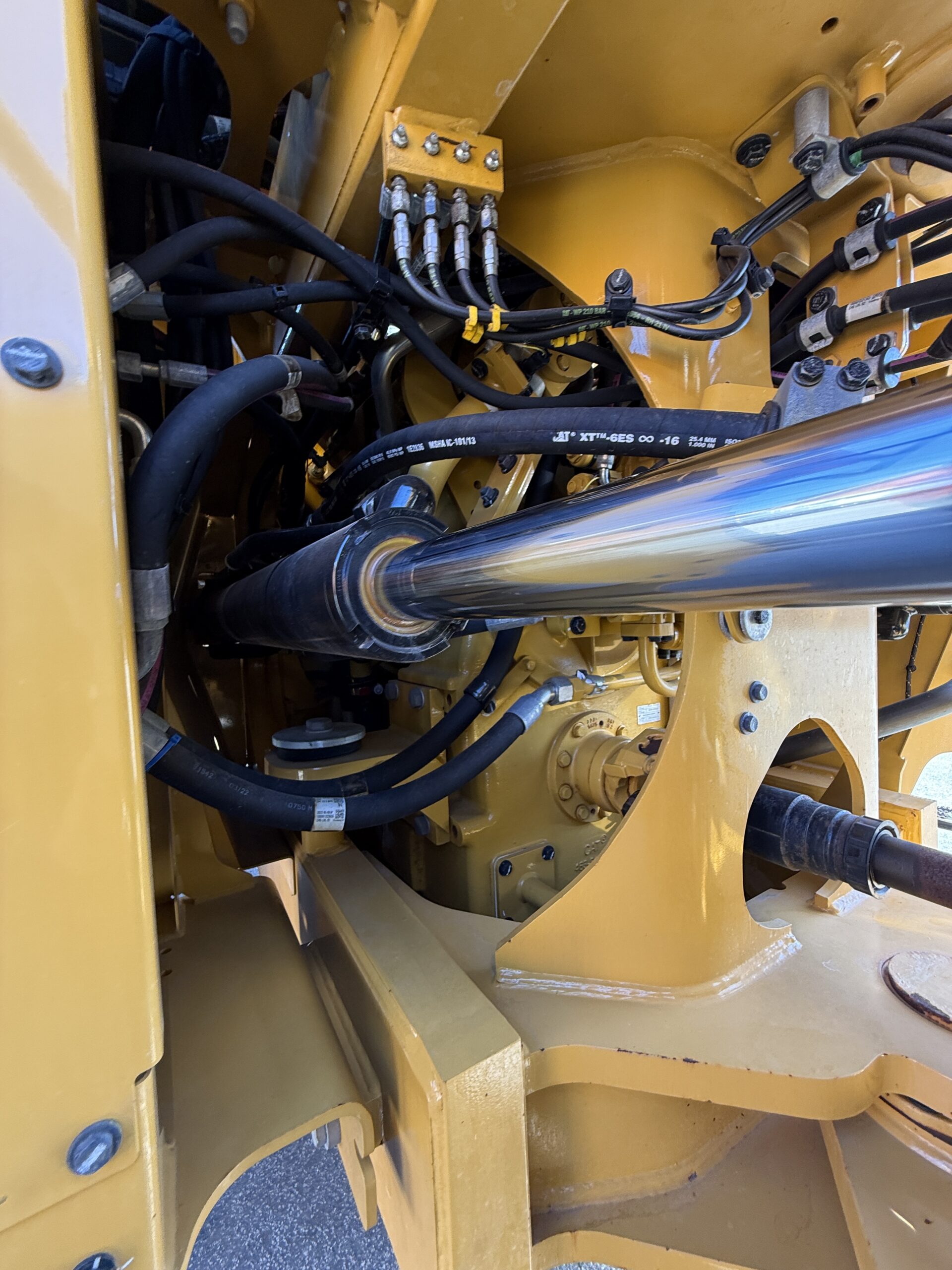 2022 CATERPILLAR 972NG WHEEL LOADER