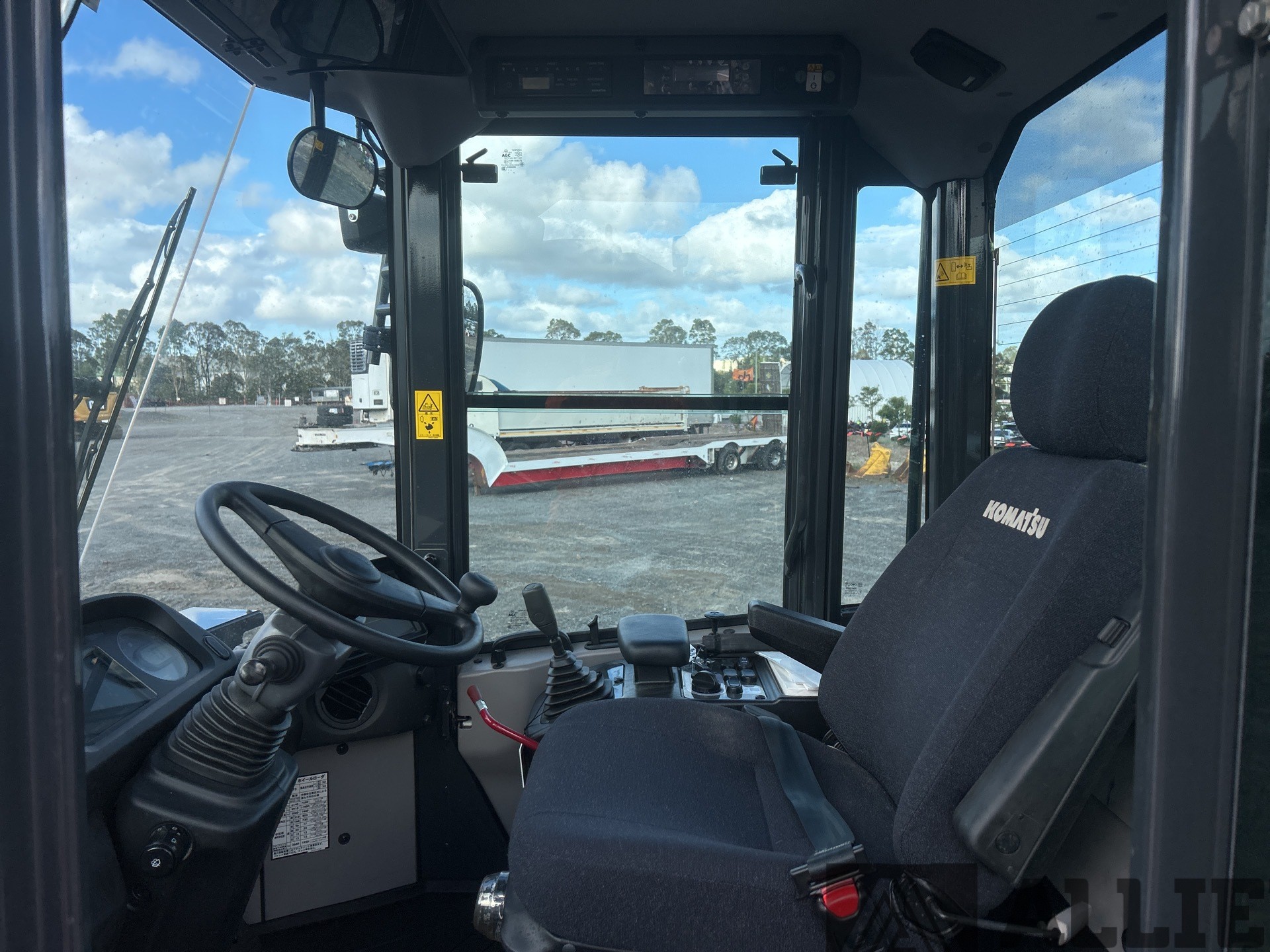 2023 KOMATSU WA100-8 WHEEL LOADER