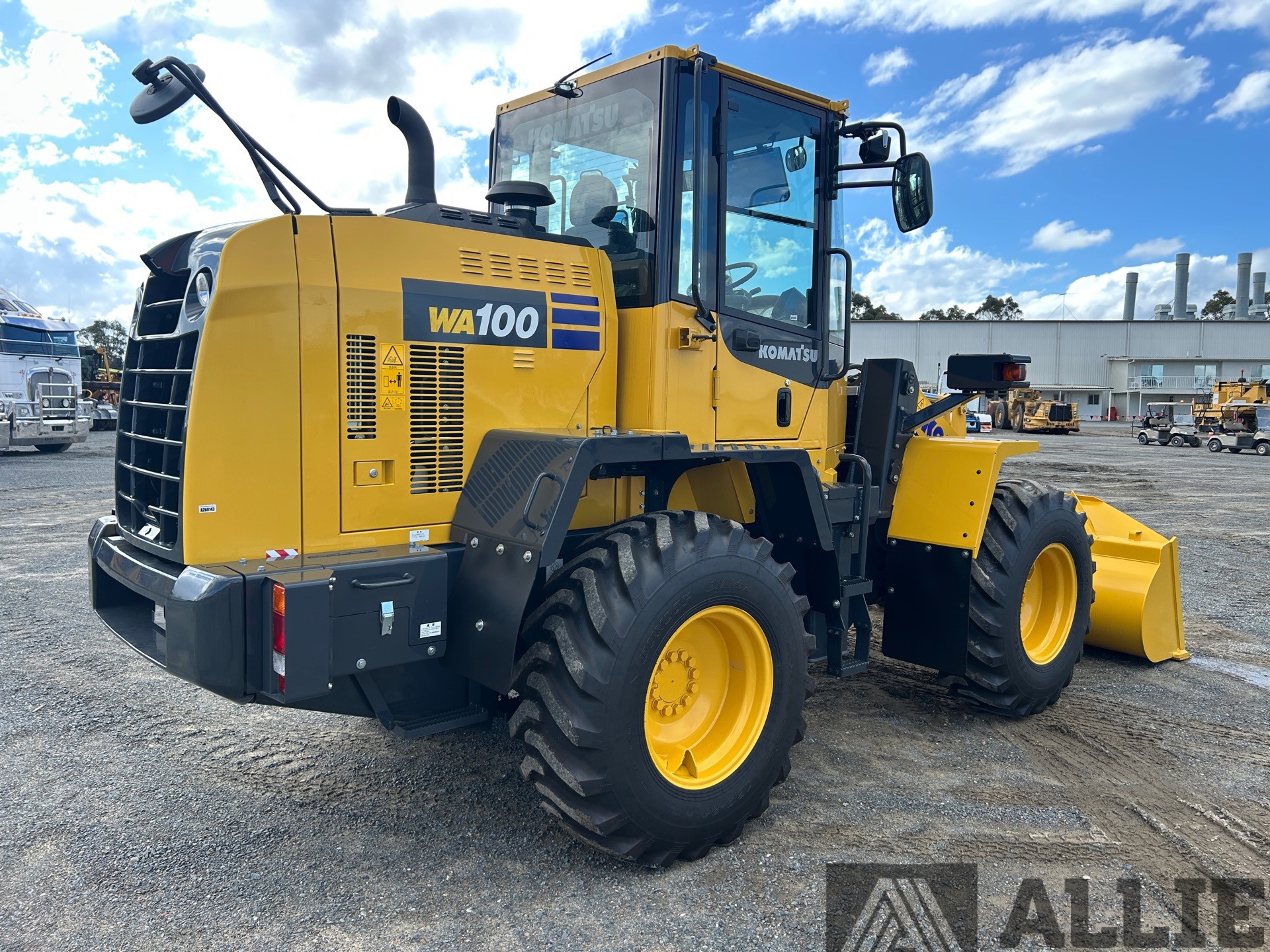 2023 KOMATSU WA100-8 WHEEL LOADER