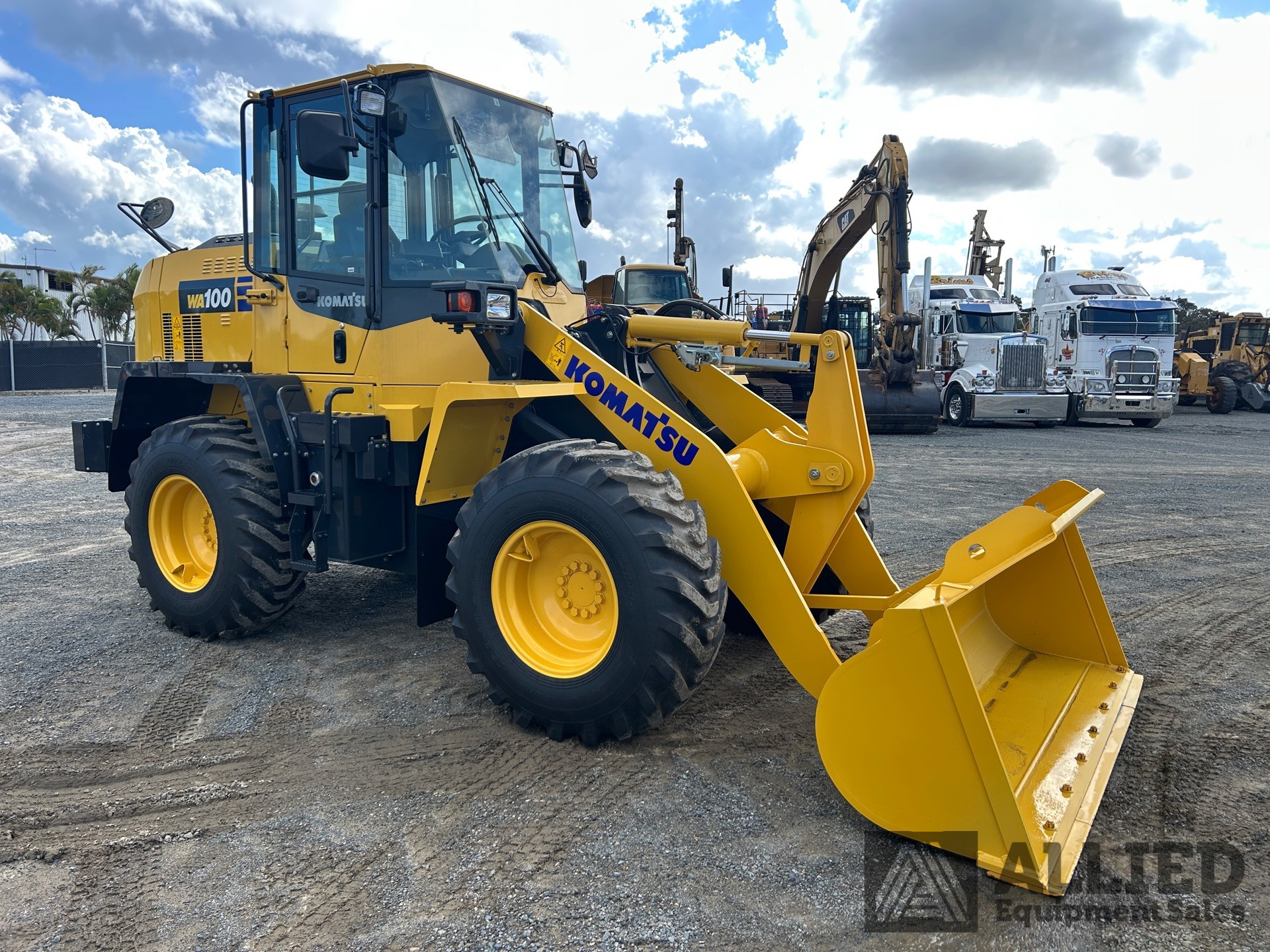 2023 KOMATSU WA100-8 WHEEL LOADER