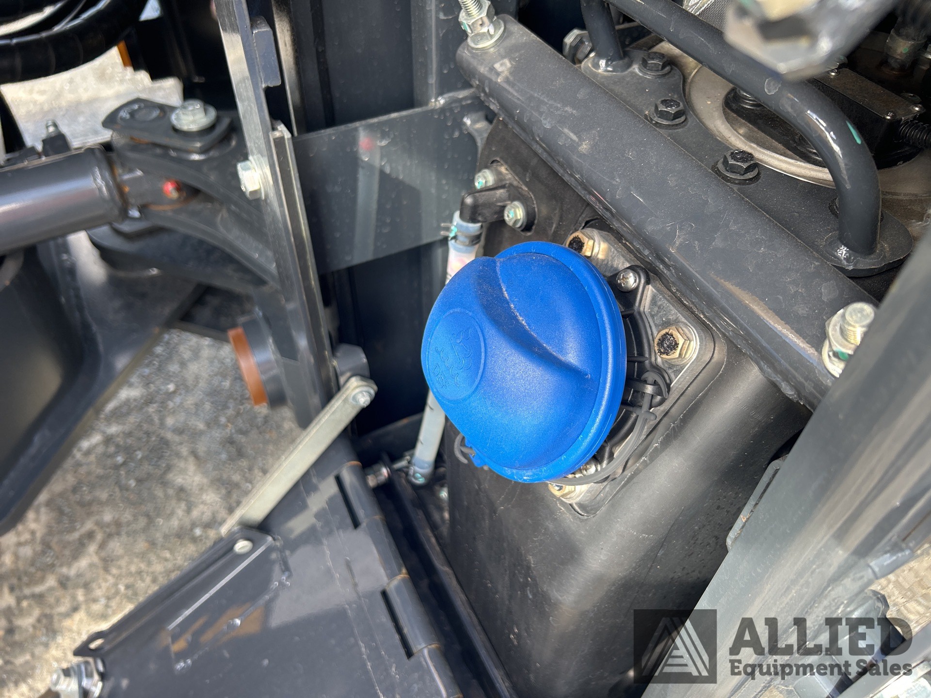 2023 KOMATSU WA100-8 WHEEL LOADER