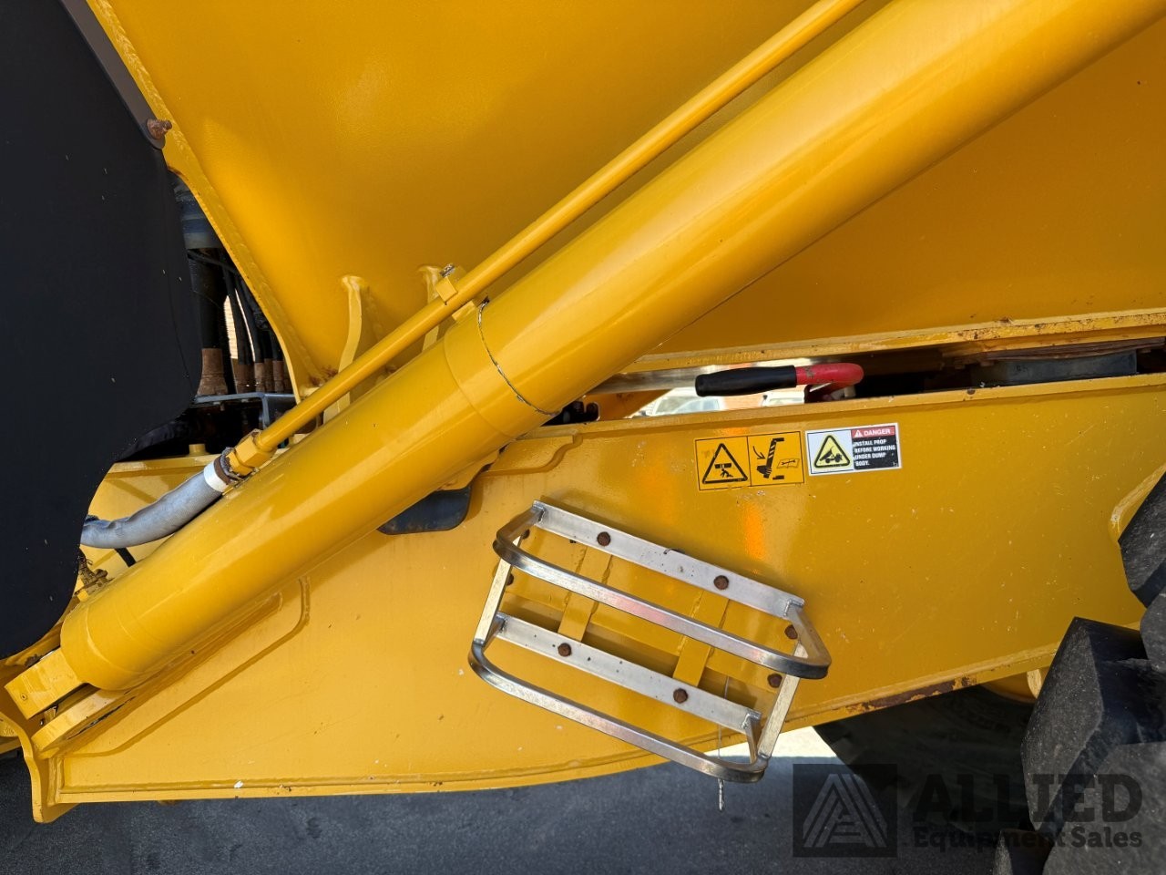 2017 BELL B40E ARTICULATED DUMP TRUCK