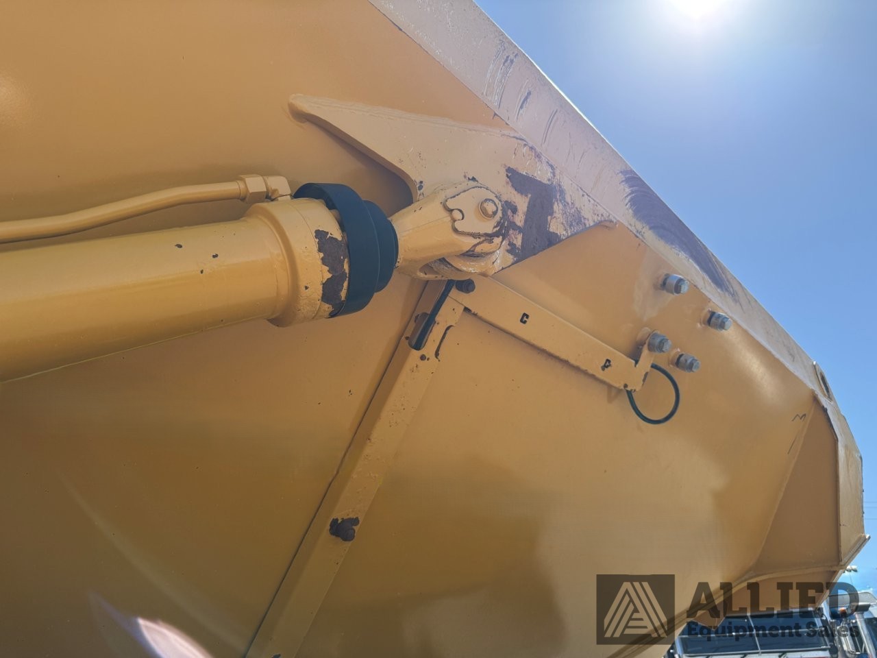 2017 BELL B40E ARTICULATED DUMP TRUCK
