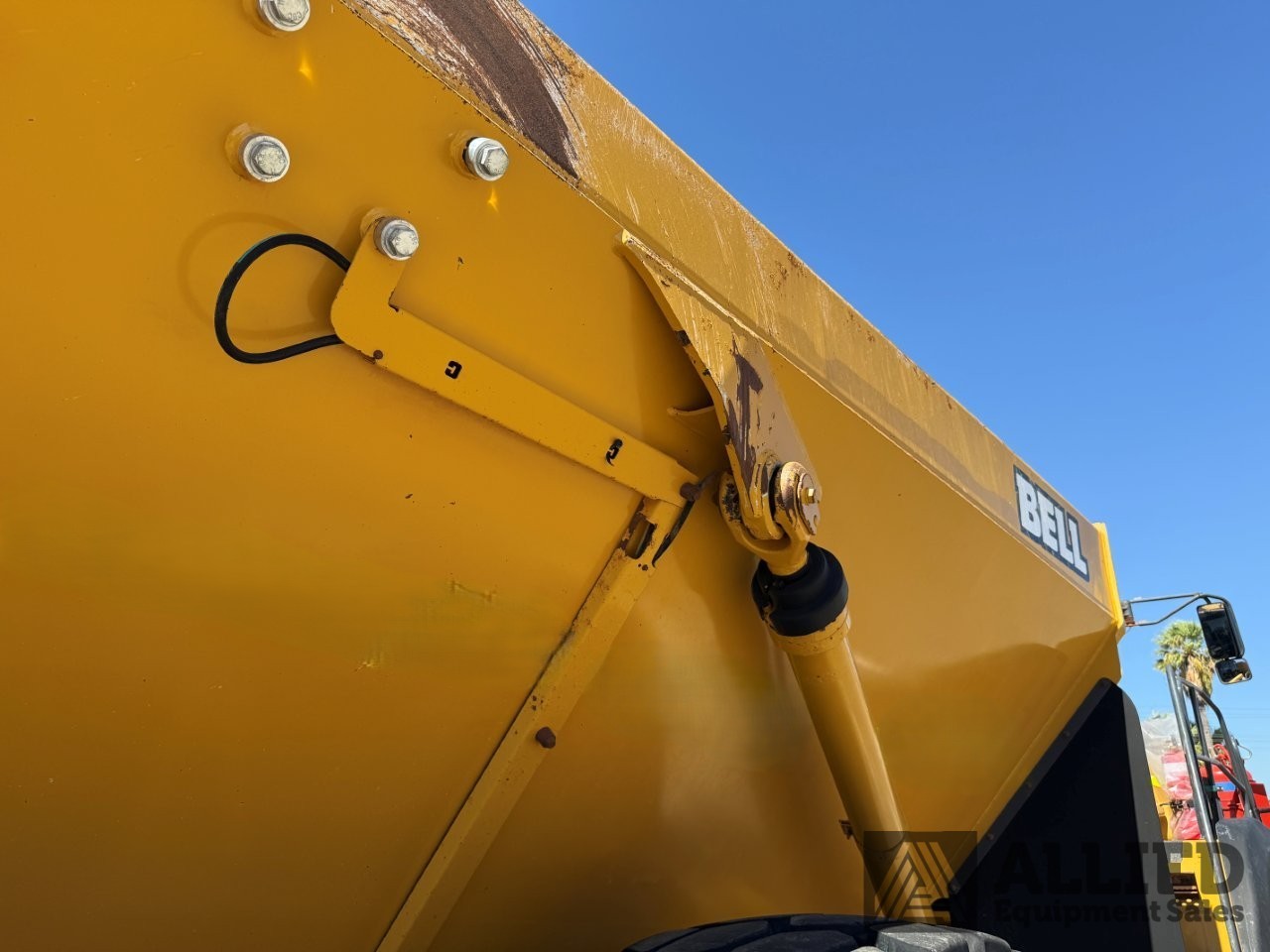 2017 BELL B40E ARTICULATED DUMP TRUCK