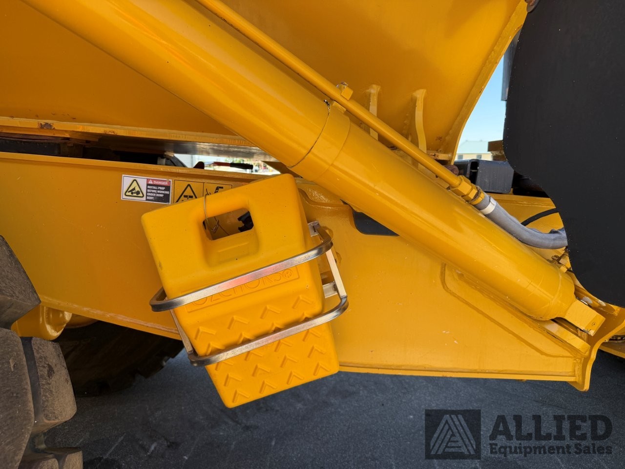 2017 BELL B40E ARTICULATED DUMP TRUCK