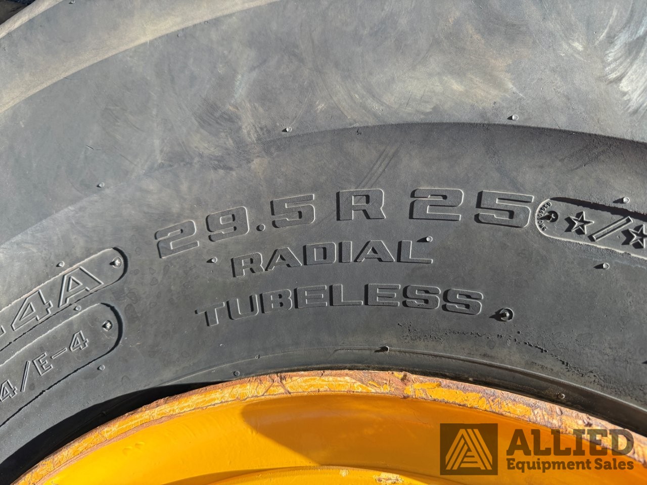 2017 BELL B40E ARTICULATED DUMP TRUCK