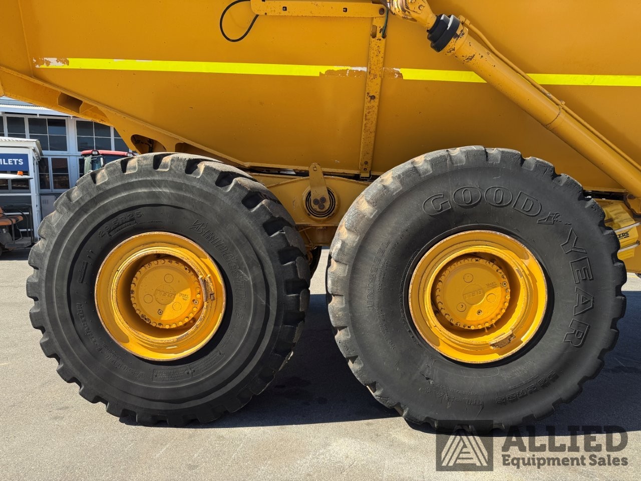 2017 BELL B40E ARTICULATED DUMP TRUCK