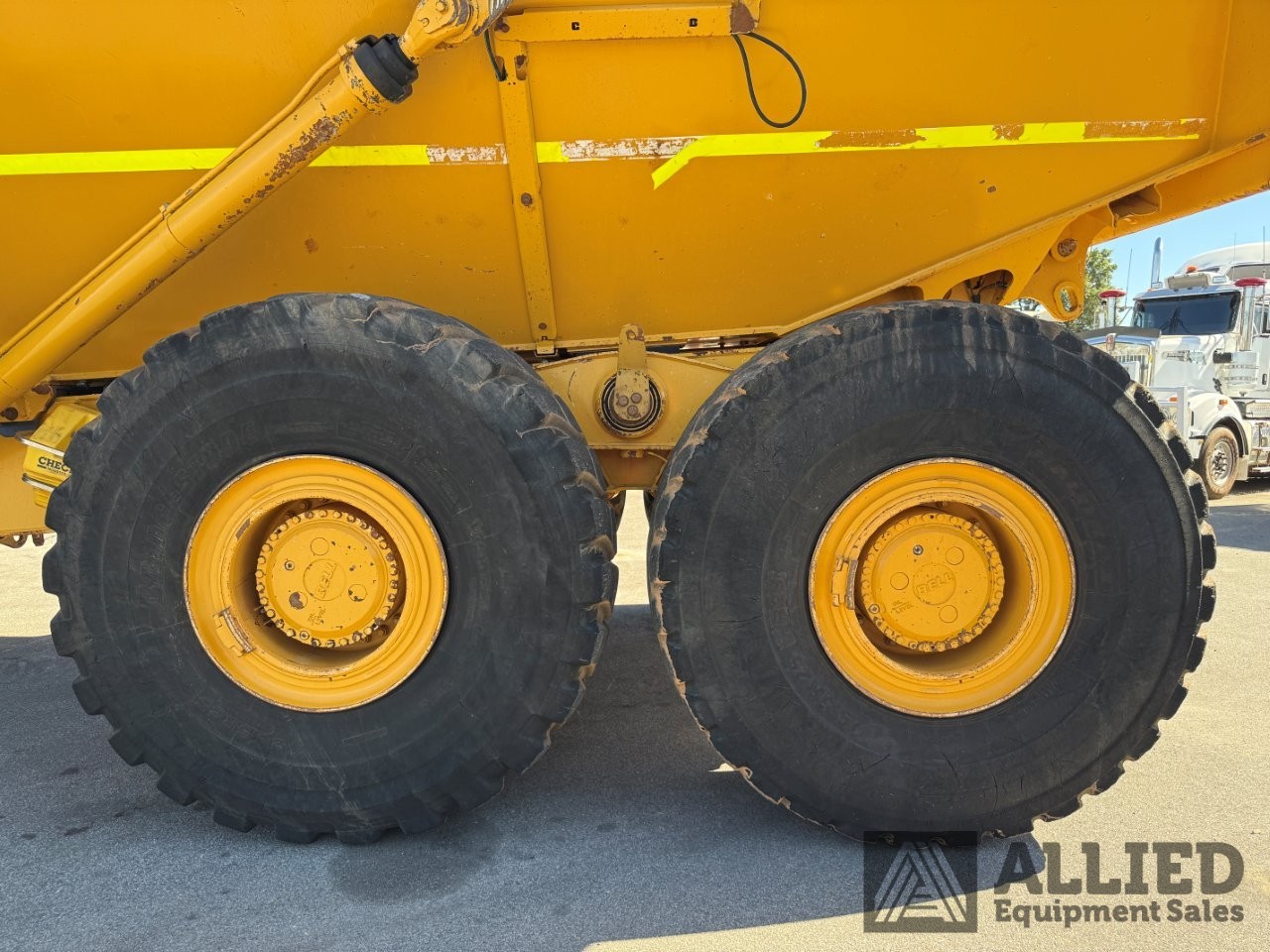 2017 BELL B40E ARTICULATED DUMP TRUCK