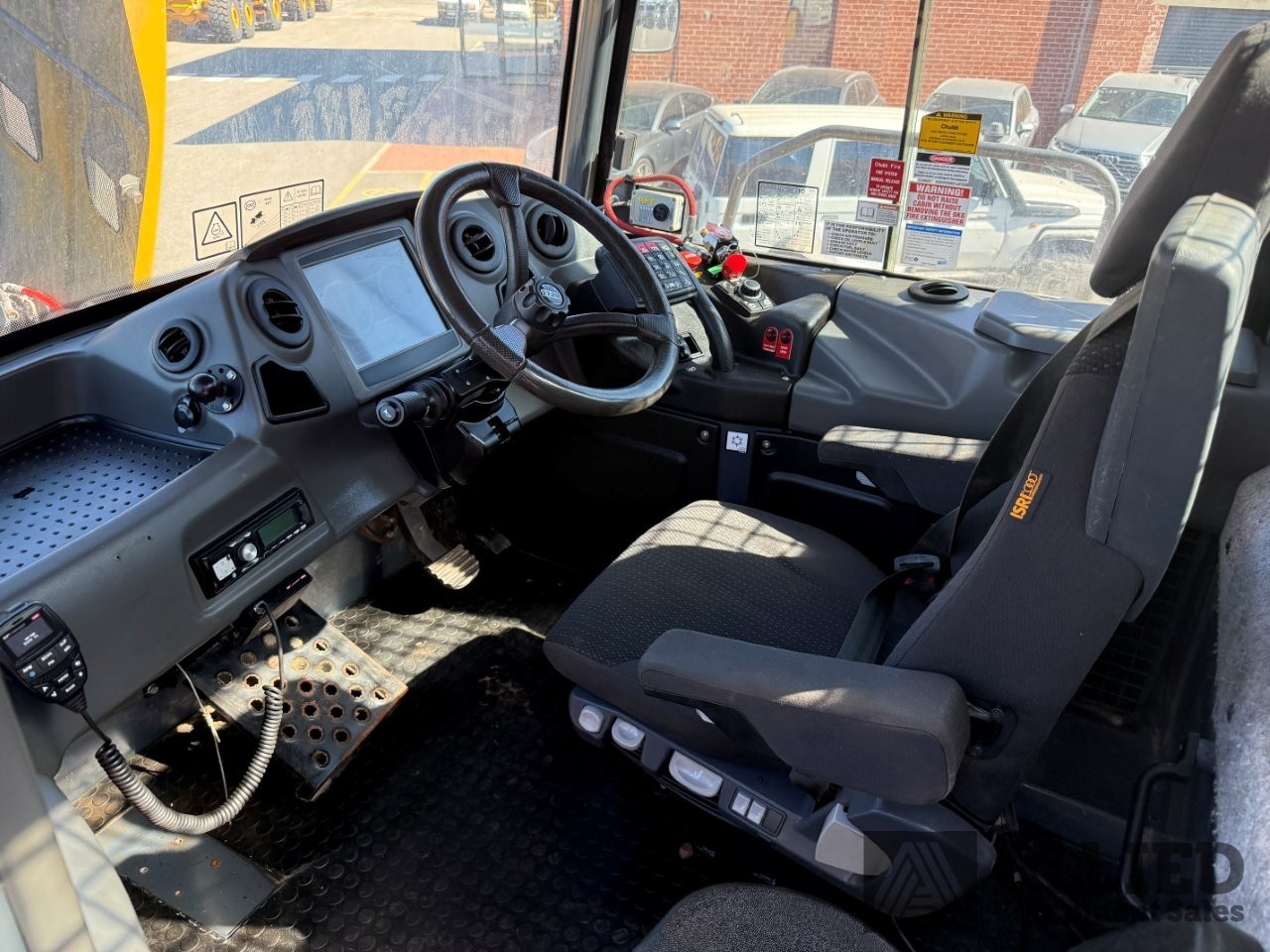 2017 BELL B40E ARTICULATED DUMP TRUCK