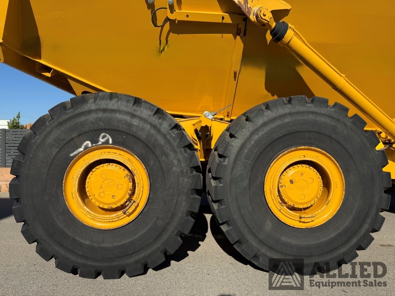 2017 BELL B40E ARTICULATED DUMP TRUCK