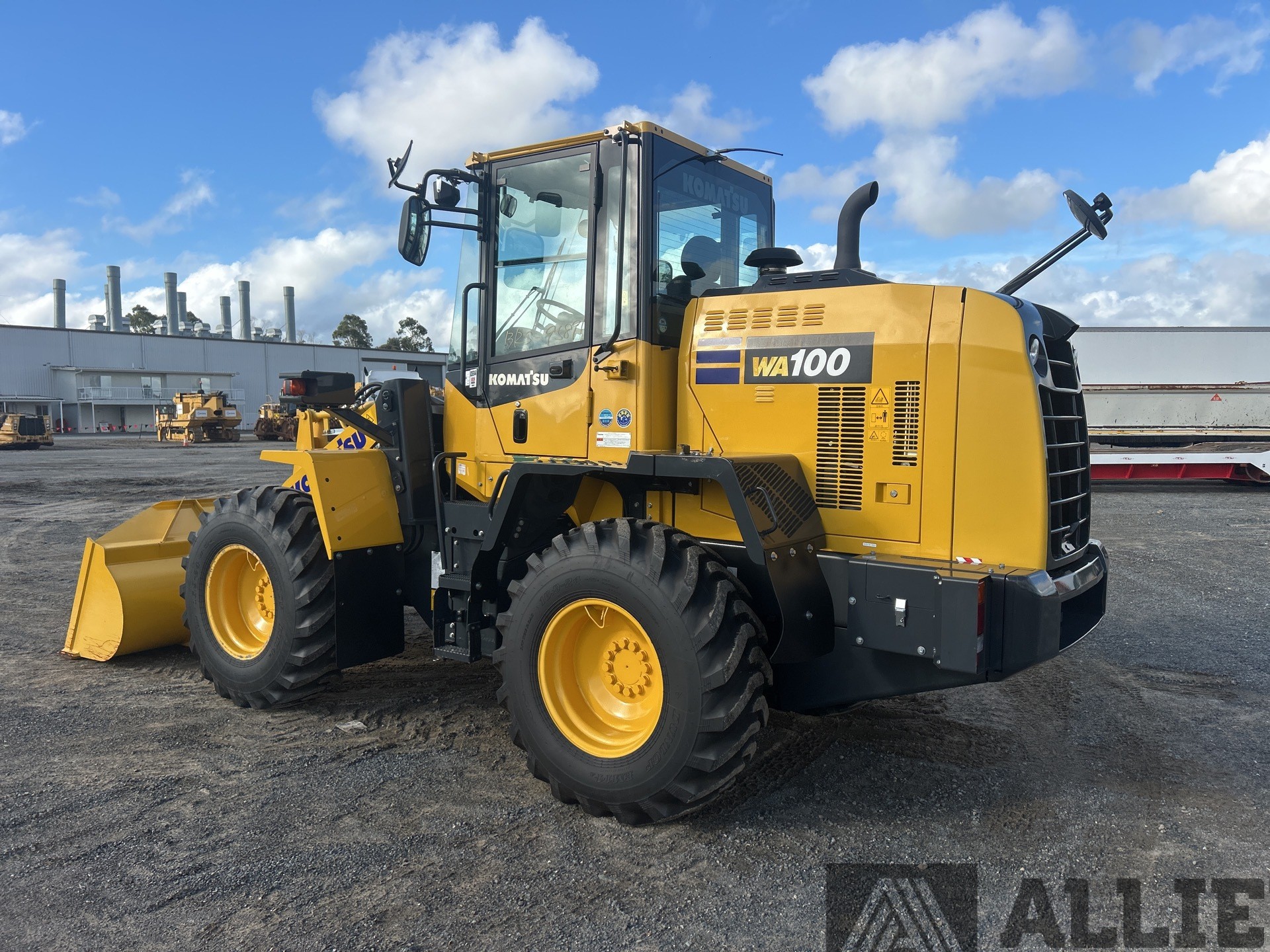 2023 KOMATSU WA100-8 WHEEL LOADER
