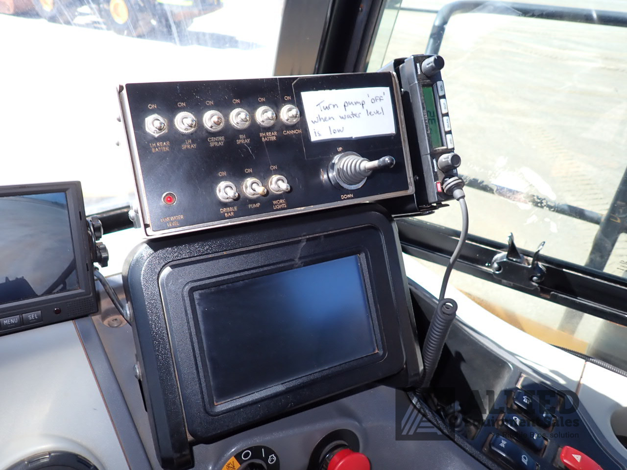 2019 CATERPILLAR 740GC ARTICULATED WATER TRUCK