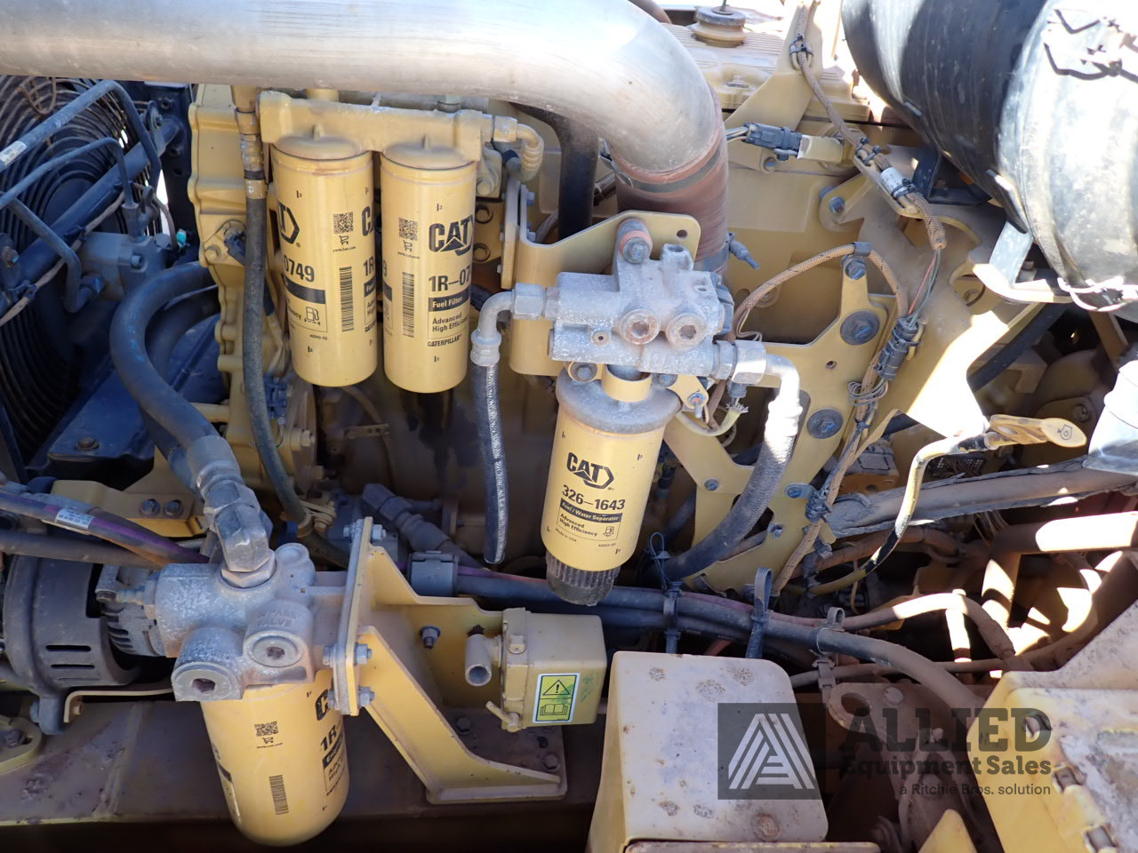 2019 CATERPILLAR 740GC ARTICULATED WATER TRUCK