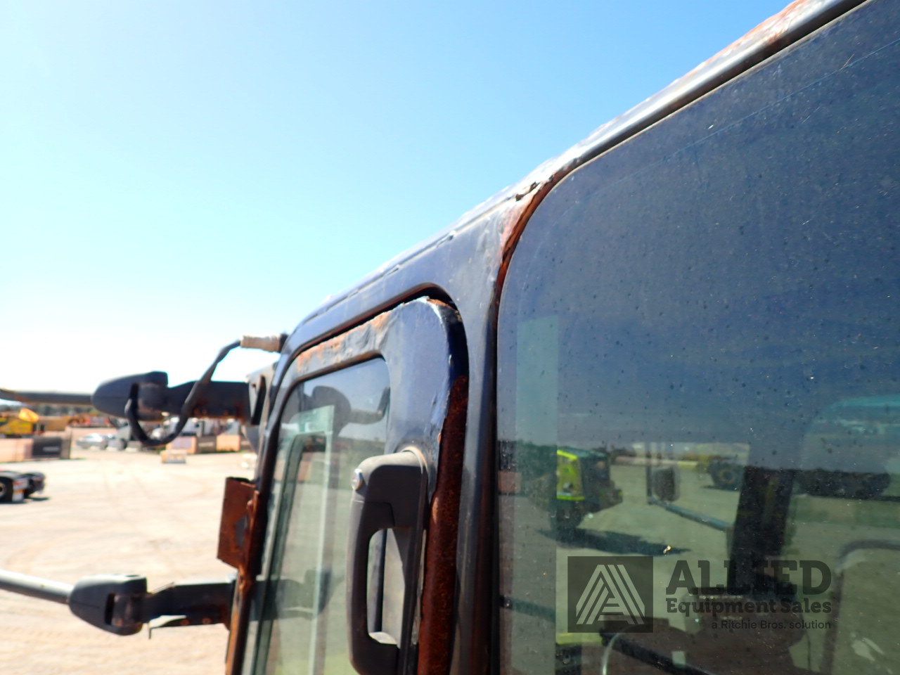 2019 CATERPILLAR 740GC ARTICULATED WATER TRUCK