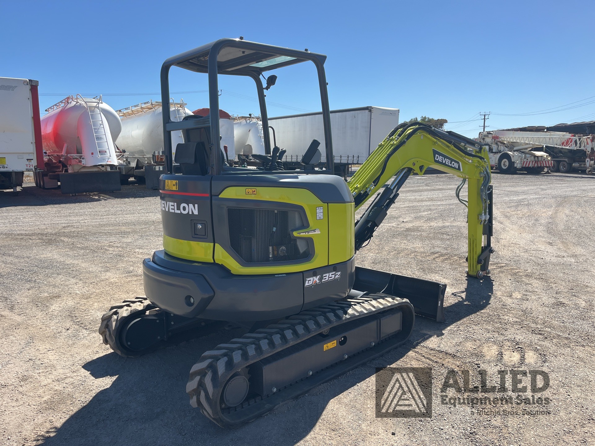 2024 Develon DX35Z-7M Mini Excavator (Unused)