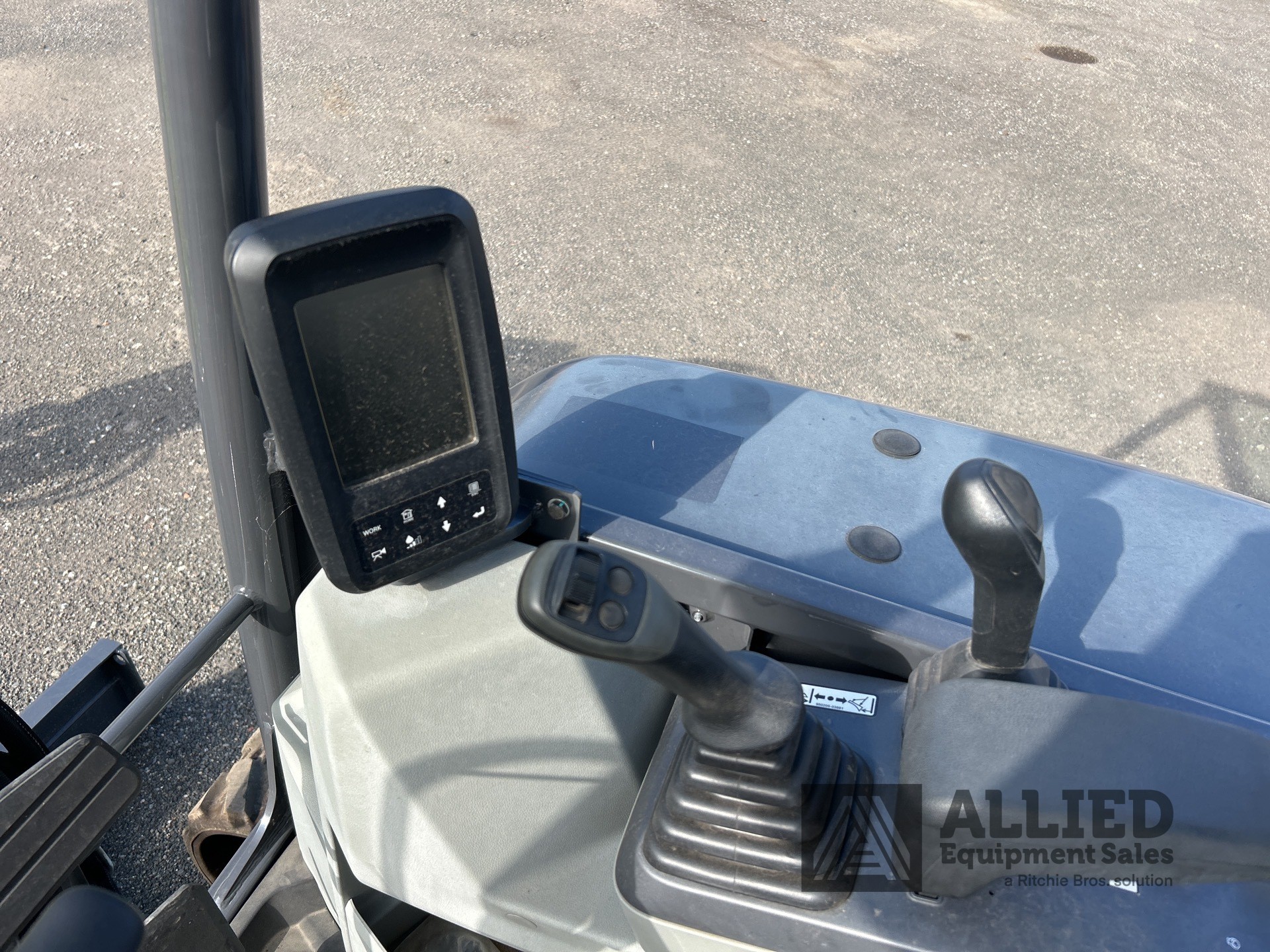 2024 Develon DX27Z-7M Mini Excavator (Unused)