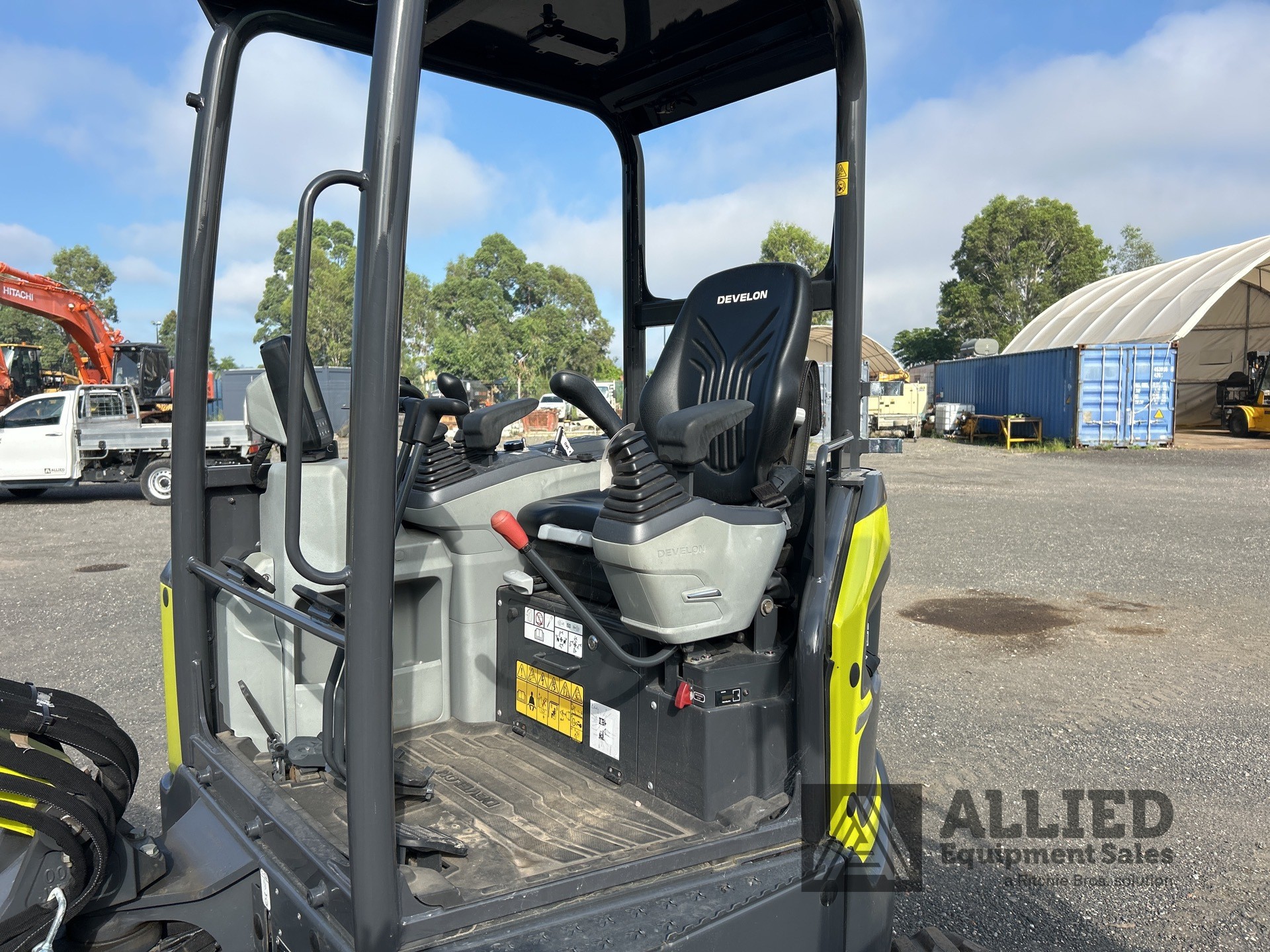 2024 Develon DX27Z-7M Mini Excavator (Unused)