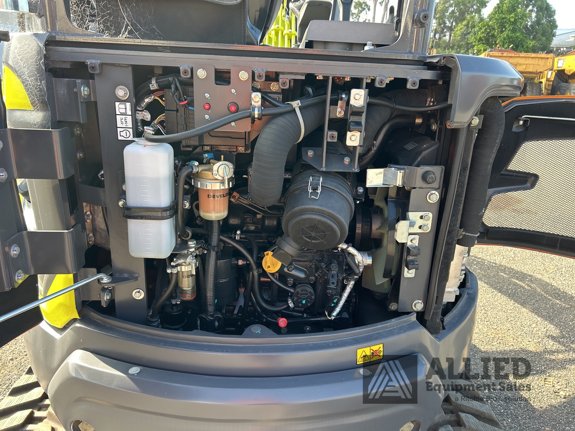 2024 Develon DX27Z-7M Mini Excavator (Unused)