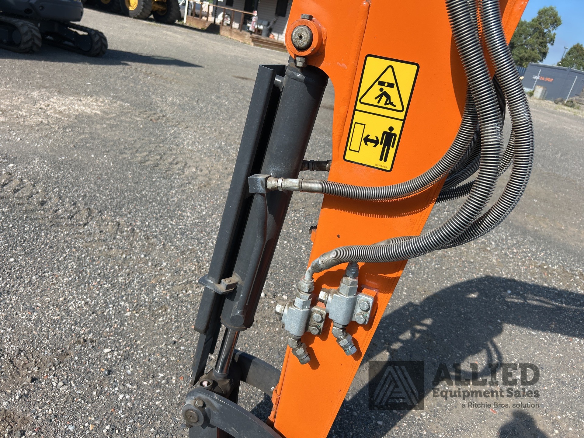 2024 Develon DX27Z-7M Mini Excavator (Unused)
