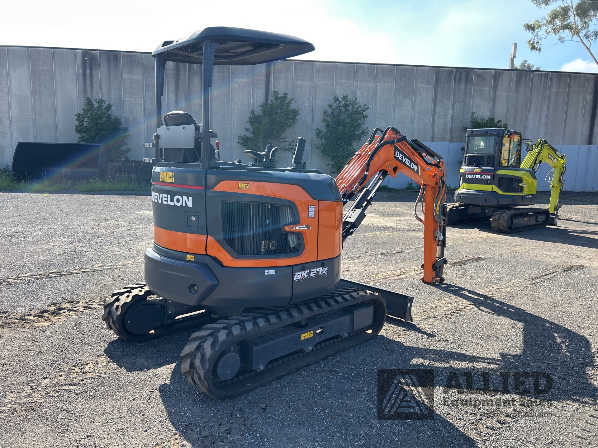 2024 Develon DX27Z-7M Mini Excavator (Unused)