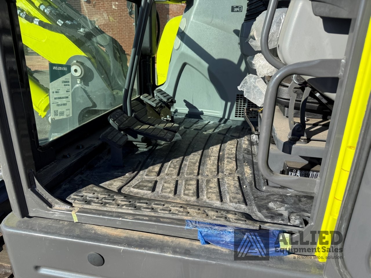 2024 Develon DX80R Hydraulic Excavator (Unused)