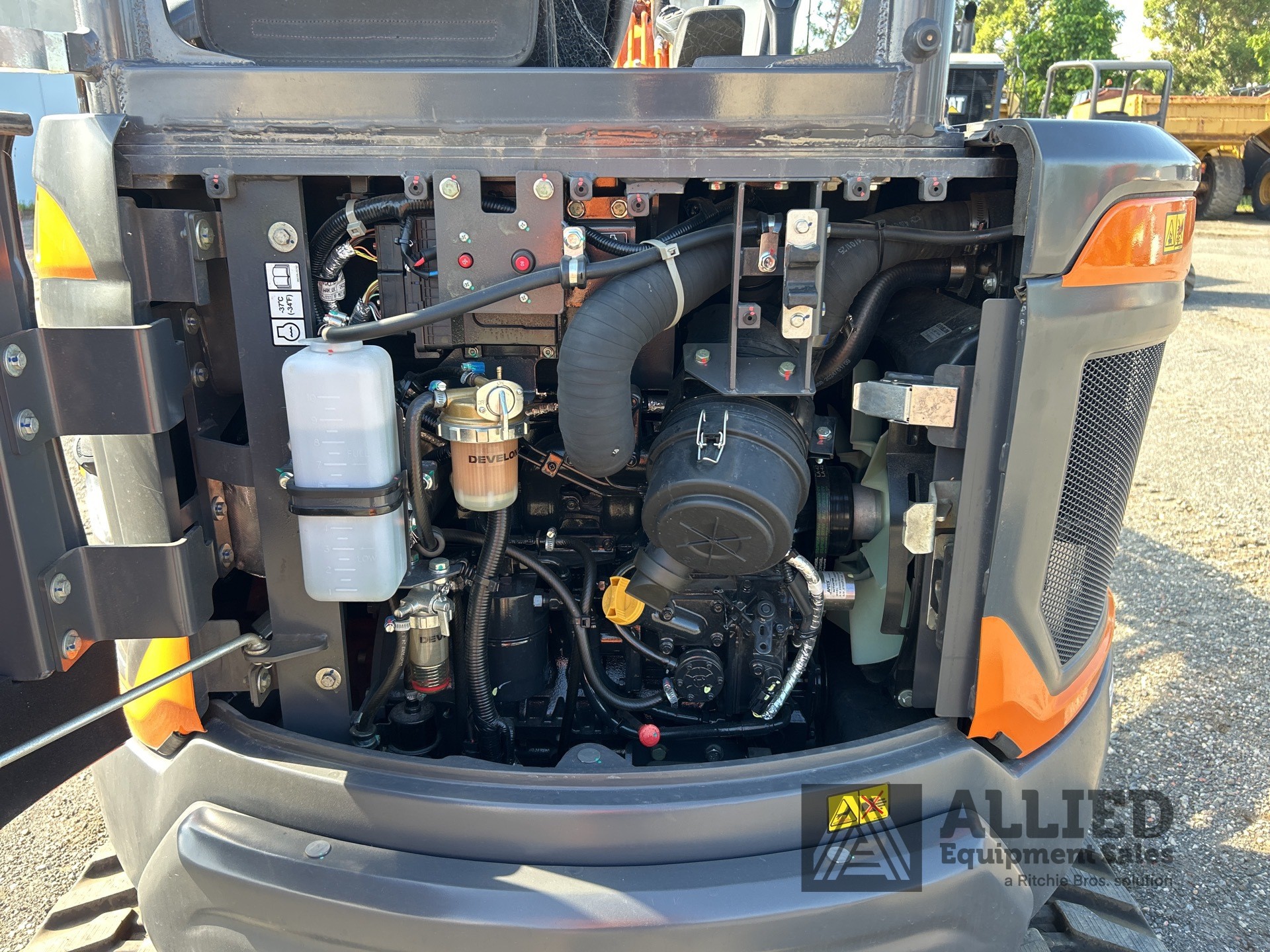2024 Develon DX27Z-7M Mini Excavator (Unused)