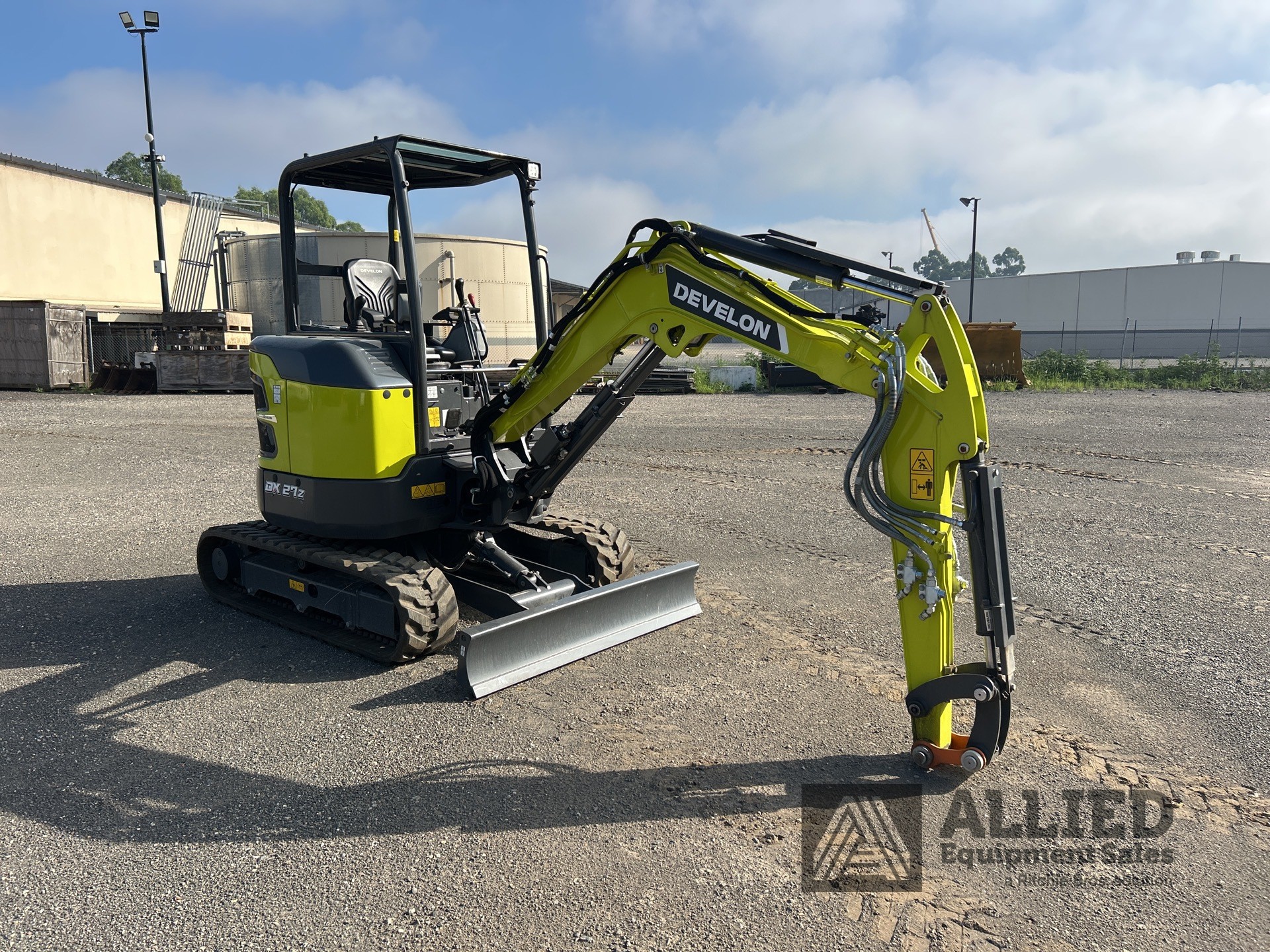 2024 Develon DX27Z-7M Mini Excavator (Unused)