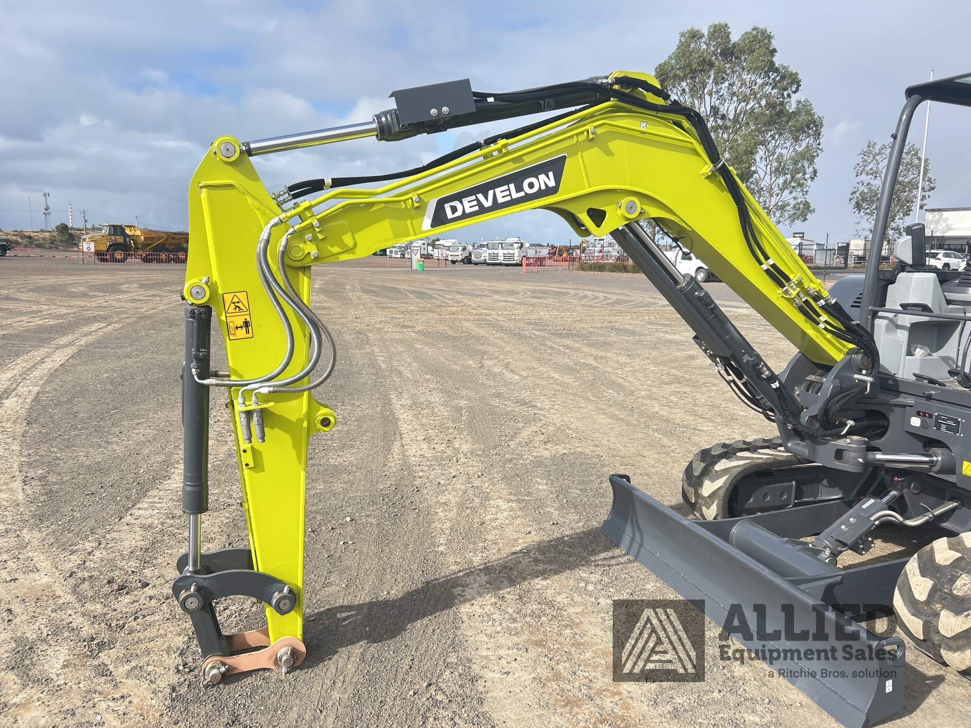 2024 Develon DX55R-7M Mini Excavator (Unused)