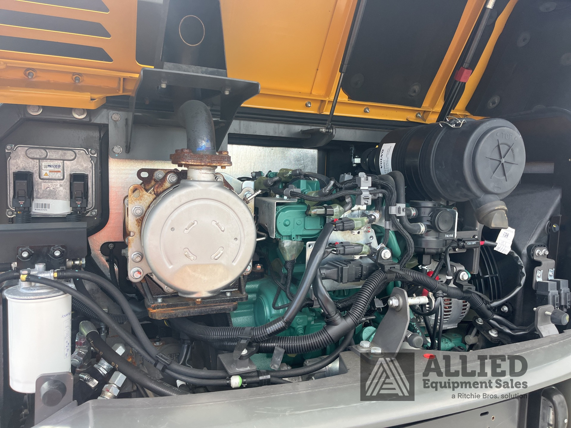 2021 VOLVO EW60E WHEEL EXCAVATOR