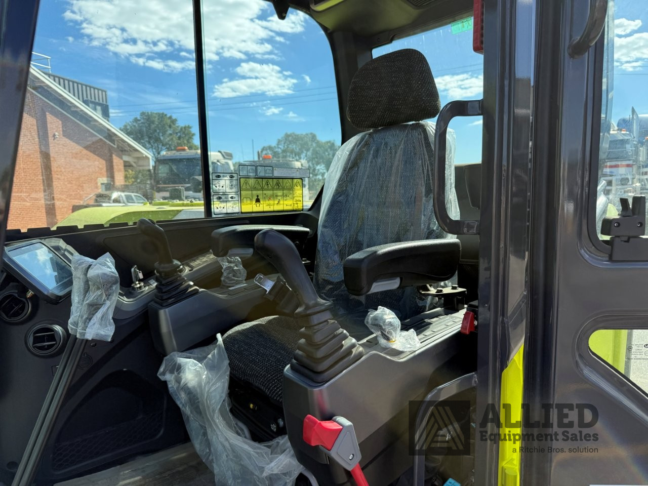 2024 Develon DX89R-7 Hydraulic Excavator (Unused)