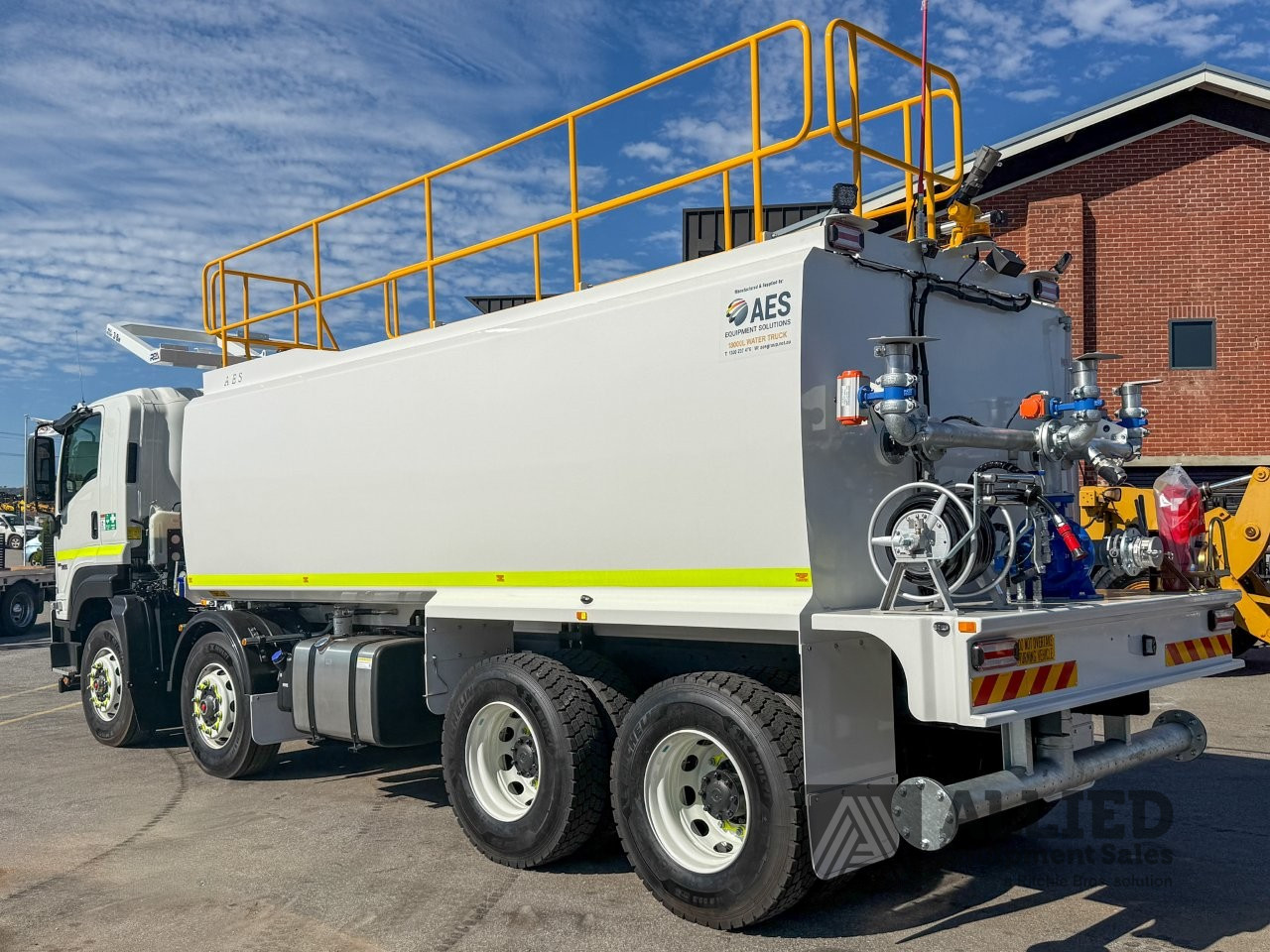 2025 ISUZU FYH 320-355 18000L WATER TRUCK