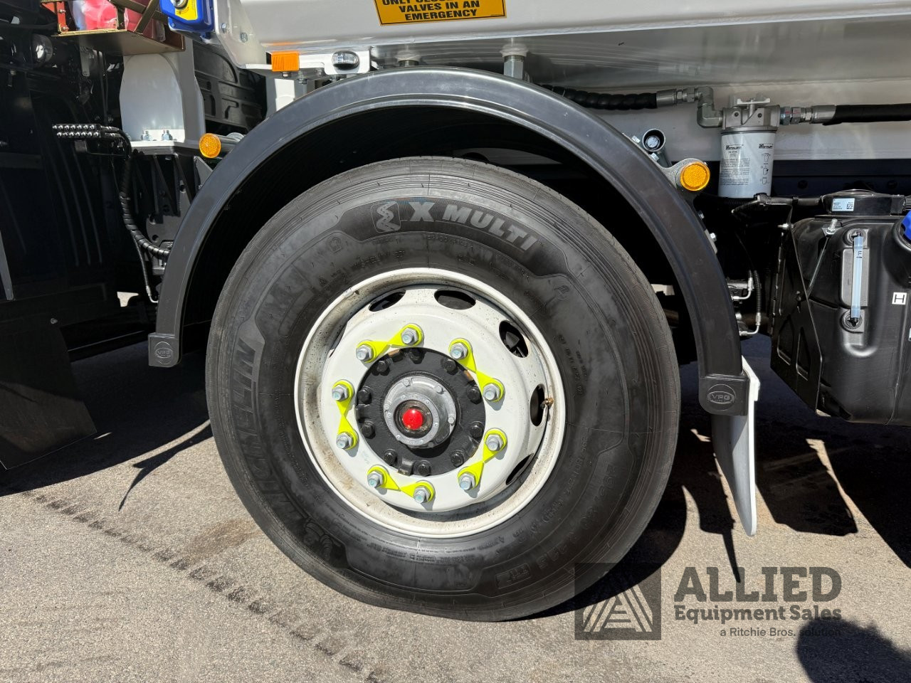 2025 ISUZU FYH 320-355 18000L WATER TRUCK