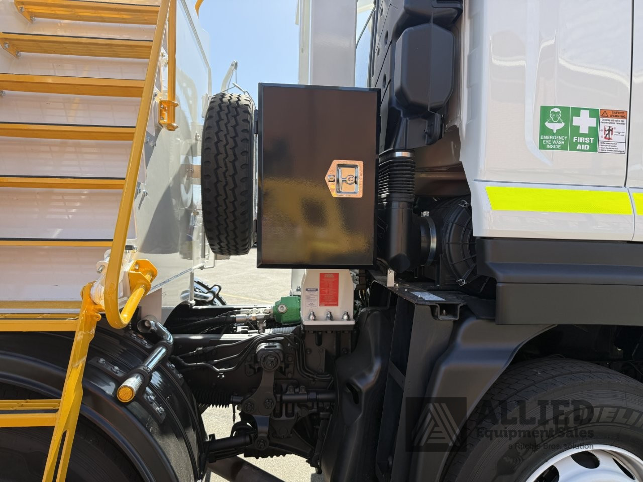 2025 ISUZU FYH 320-355 18000L WATER TRUCK