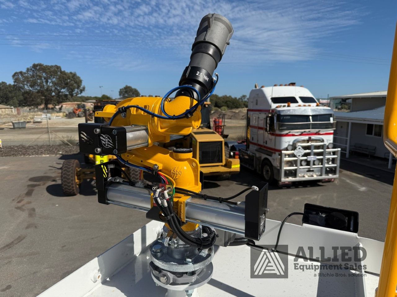 2025 ISUZU FYH 320-355 18000L WATER TRUCK