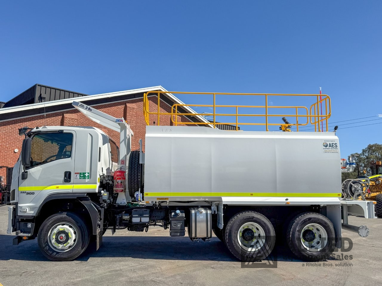 2025 ISUZU FVZ 260-300 14000L WATER TRUCK