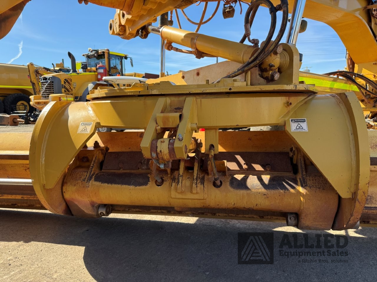2015 CATERPILLAR 160M MOTOR GRADER