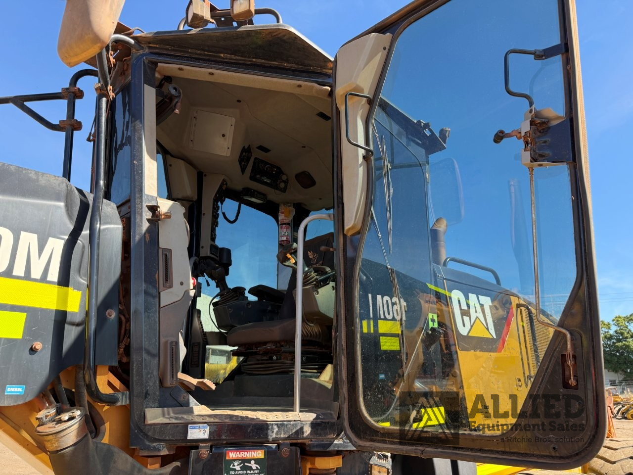 2015 CATERPILLAR 160M MOTOR GRADER