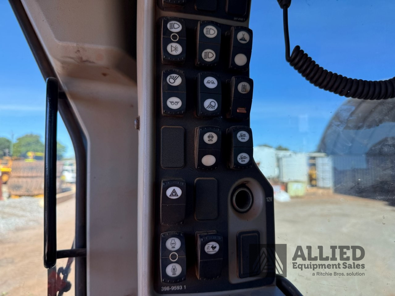 2015 CATERPILLAR 160M MOTOR GRADER