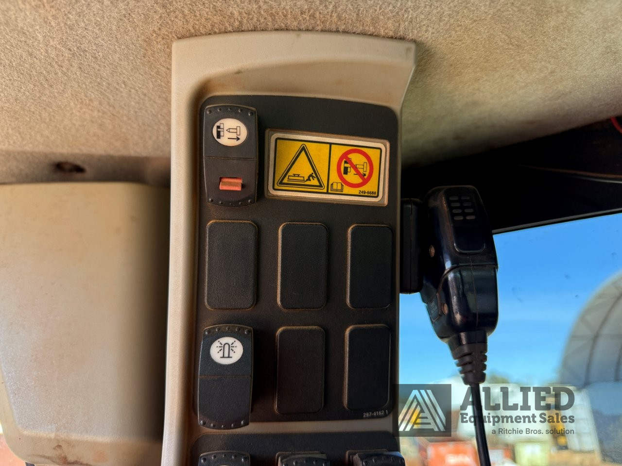2015 CATERPILLAR 160M MOTOR GRADER