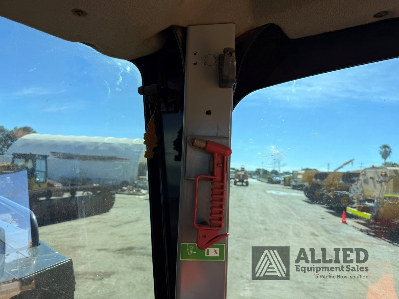2015 CATERPILLAR 160M MOTOR GRADER