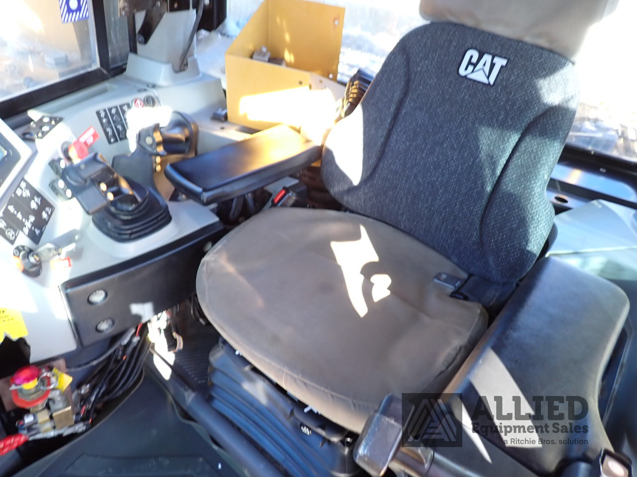 2020 CATERPILLAR D10T2 DOZER (TRACK TYPE TRACTOR)