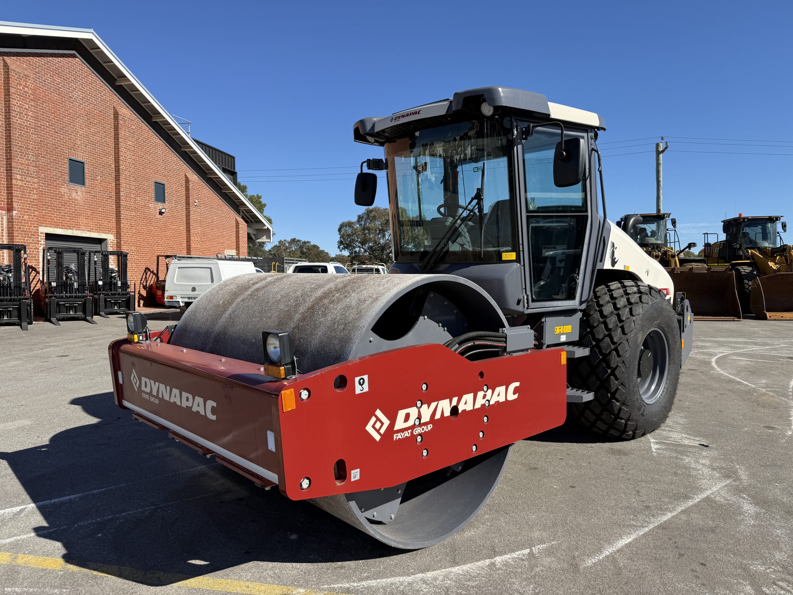 2026 DYNAPAC CA405D SINGLE DRUM VIBRATORY ROLLER