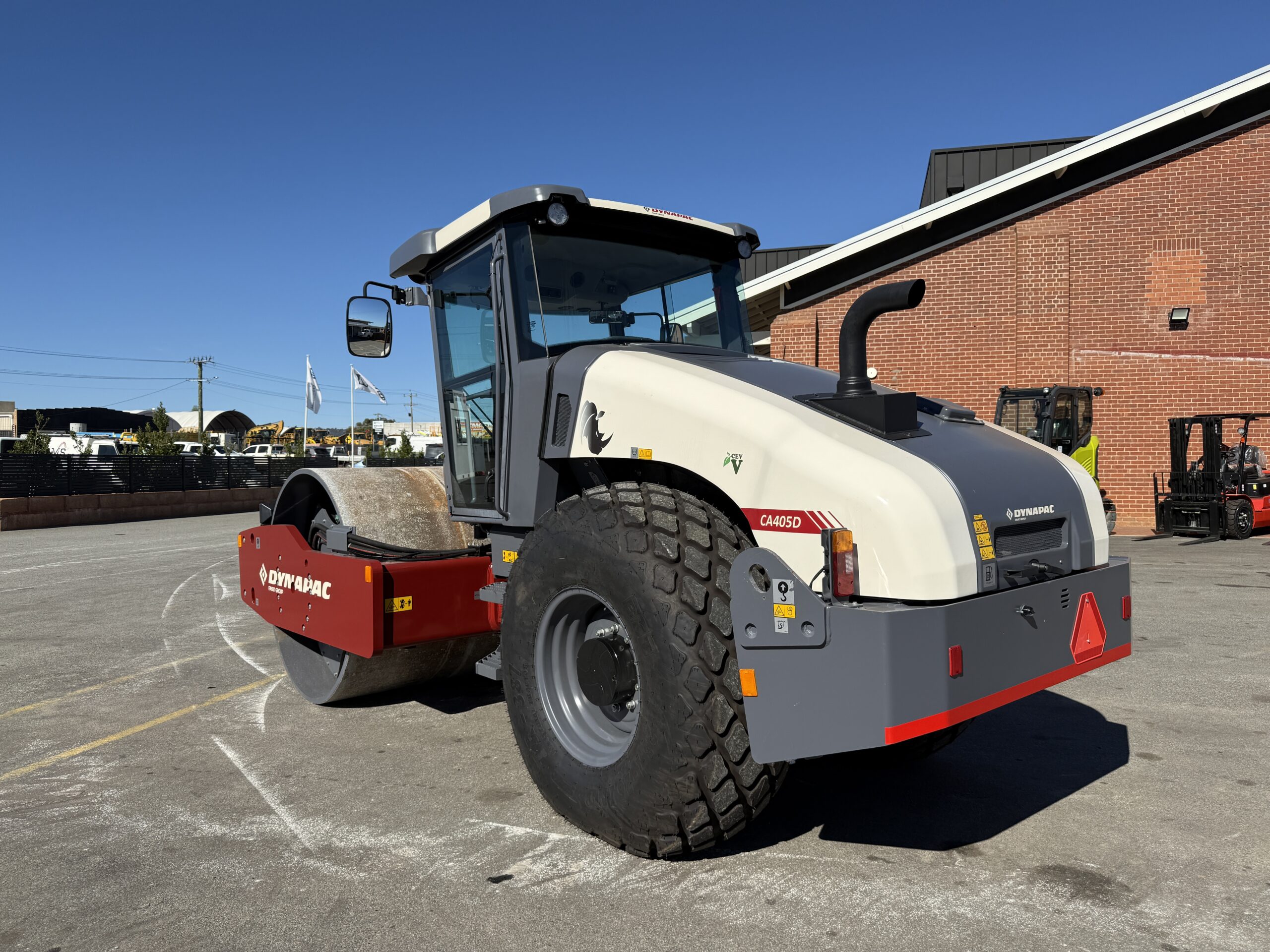 2026 DYNAPAC CA405D SINGLE DRUM VIBRATORY ROLLER